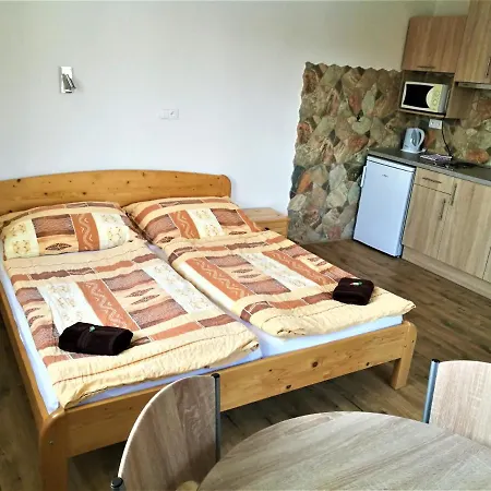 V Zatisi Apartment